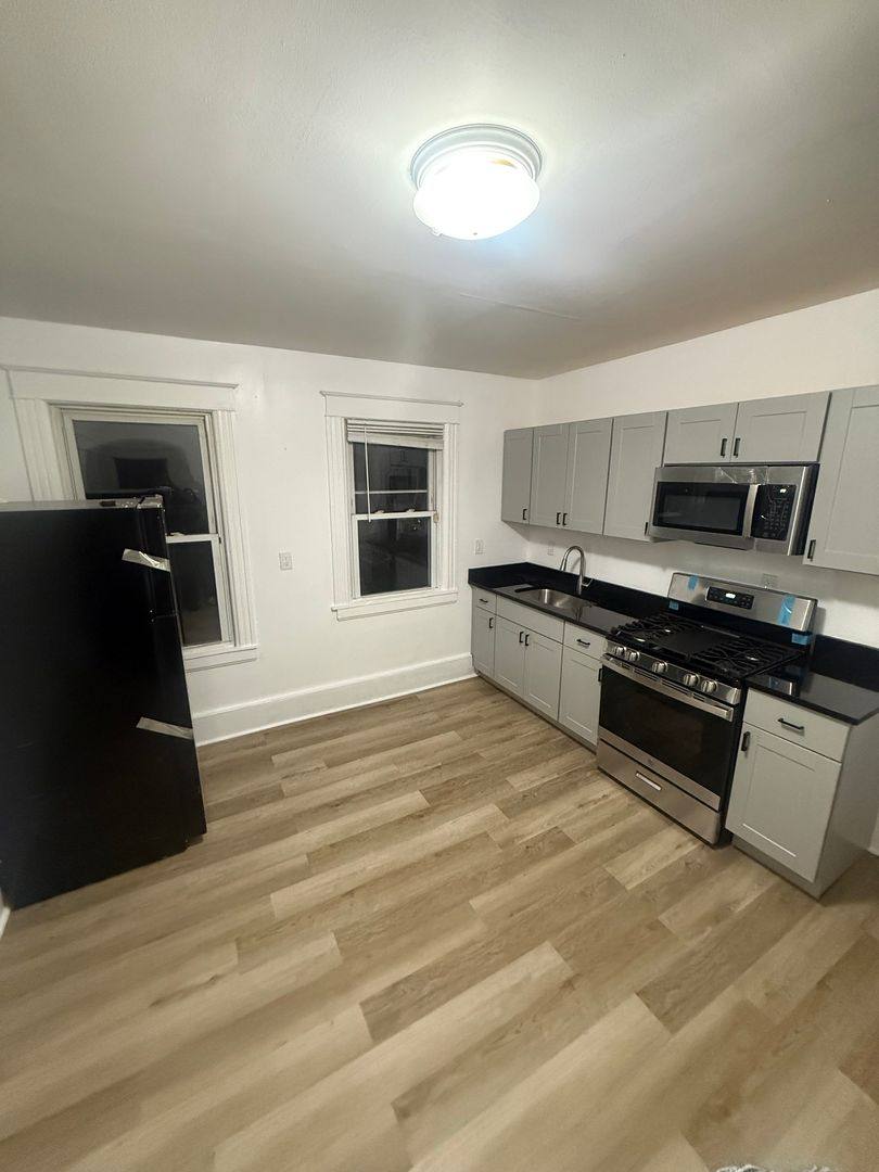 Apartment for rent at 137 Washington St, Poughkeepsie, NY 12601
