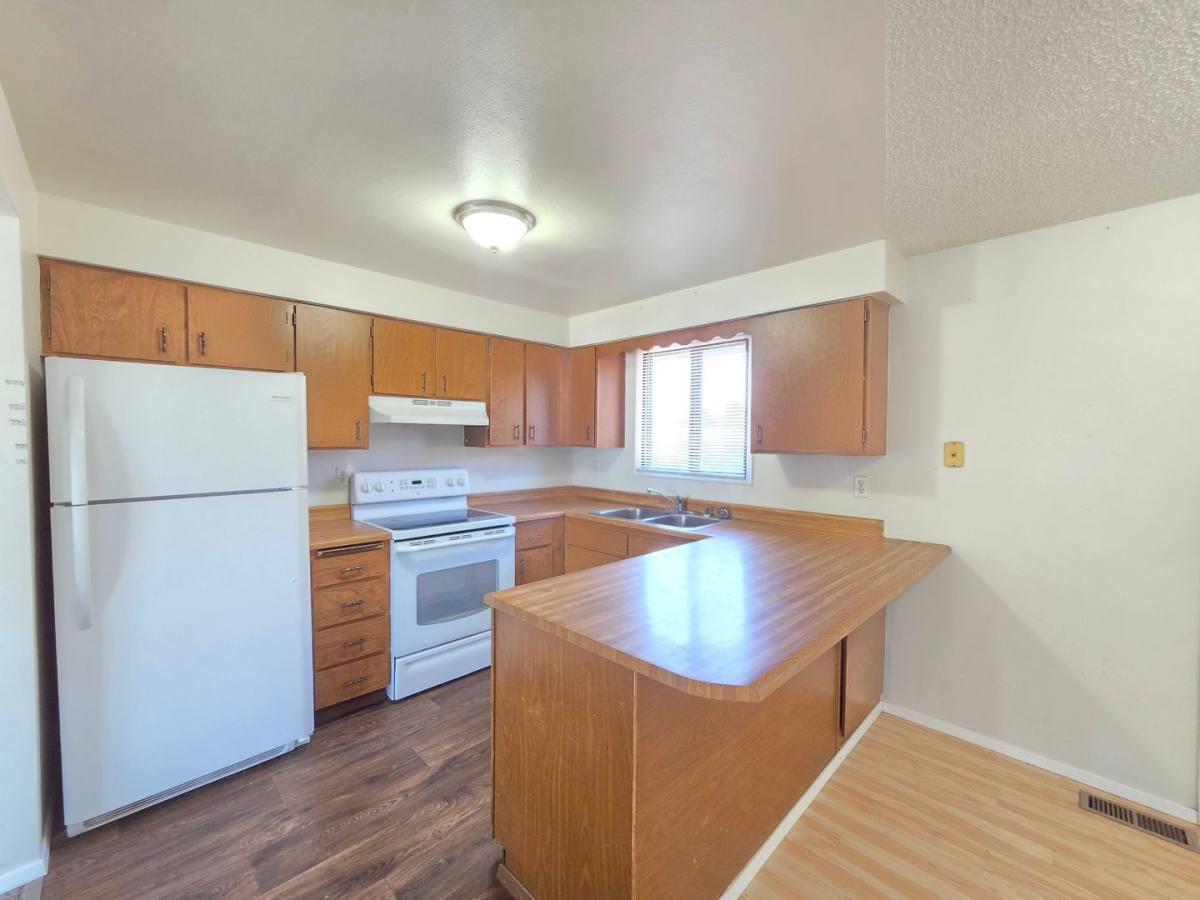 House for rent at 1707 N Glenn Court, Spokane, WA 99206