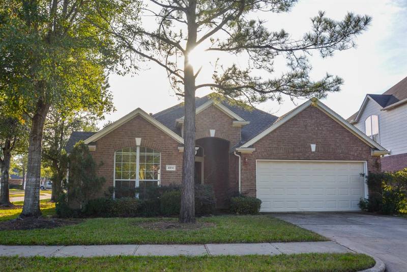 House for rent at 4914 Surrey Park Circle, Katy, TX 77494