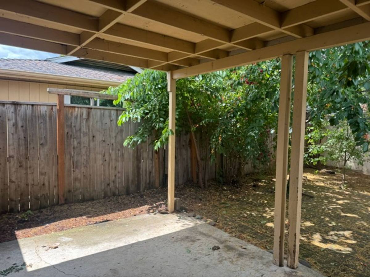 Apartment for rent at 848 Olympic Ave, Medford, OR 97504