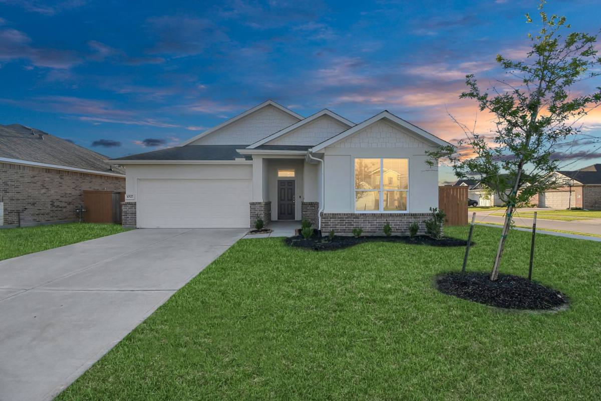 House for rent at 1234 Scarlet Creek Dr, Rosharon, TX 77583