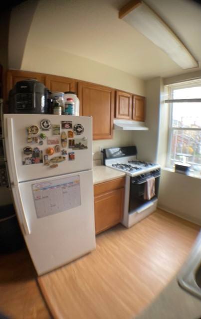 Apartment for rent at 370 S Highland Ave #4, Pittsburgh, PA 15206