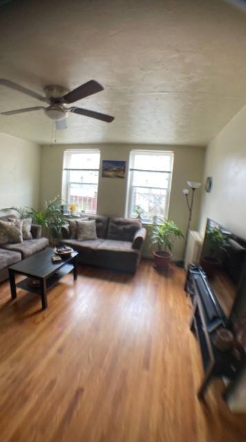 Apartment for rent at 370 S Highland Ave #4, Pittsburgh, PA 15206