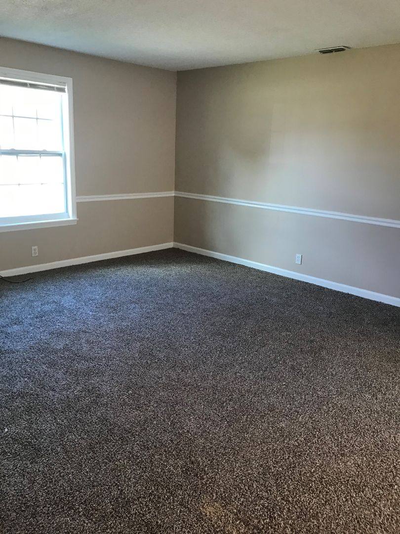 Apartment for rent at 2563B Carriage Dr, Murfreesboro, TN 37128