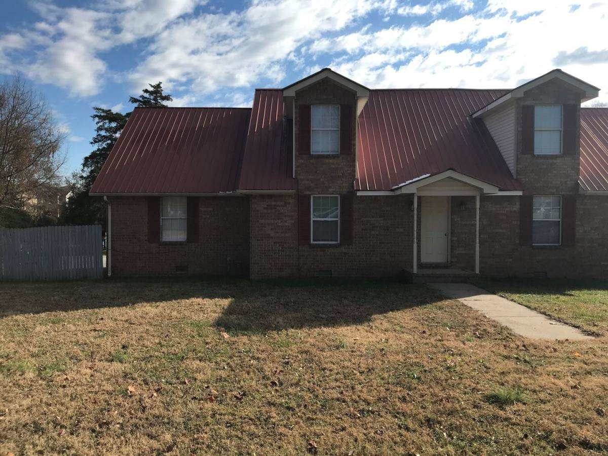 Apartment for rent at 2563B Carriage Dr, Murfreesboro, TN 37128