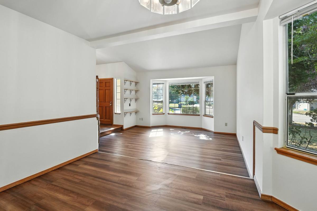 House for rent at 13014 NE 101st Place, Kirkland, WA 98033