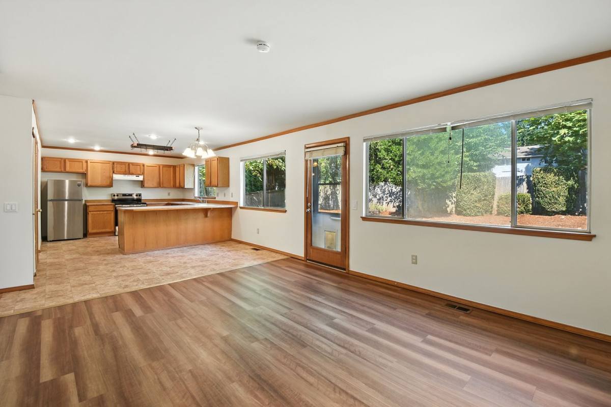 House for rent at 13014 NE 101st Place, Kirkland, WA 98033