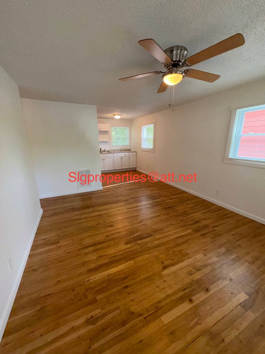 House for rent at 21 Kentucky Dr, Asheville, NC 28806