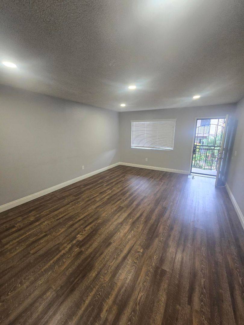 Apartment for rent at 17441 Koledo Lane, Huntington Beach, CA 92647