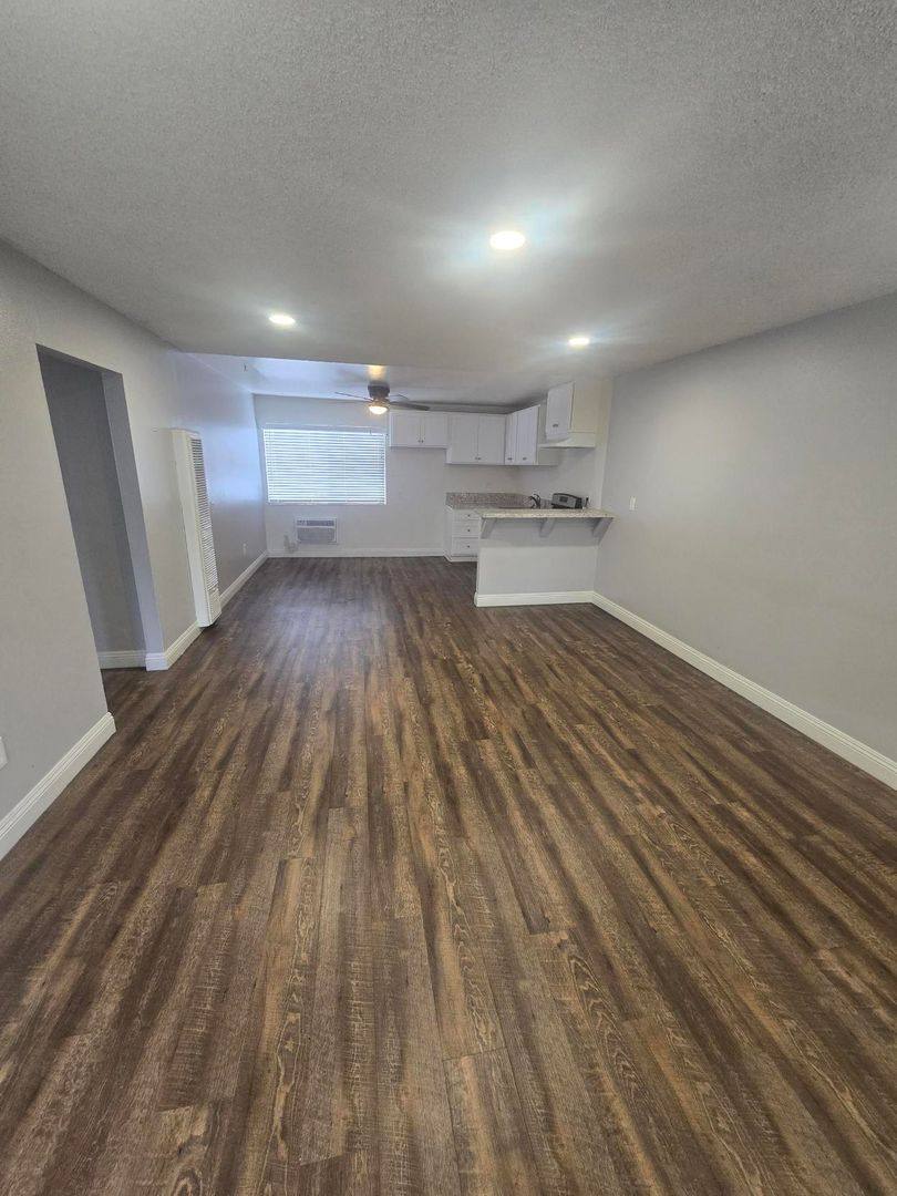 Apartment for rent at 17441 Koledo Lane, Huntington Beach, CA 92647