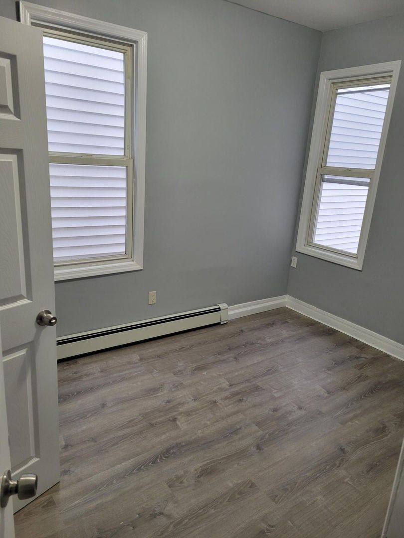 Apartment for rent at 68 Garside St, Newark, NJ 07104
