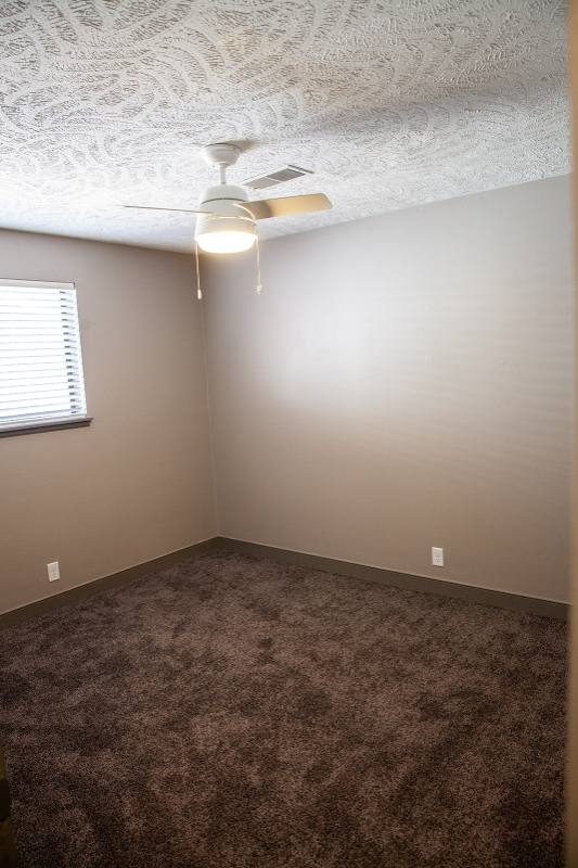 Apartment for rent at 1015 Johnstown Ave, Salina, KS 67401