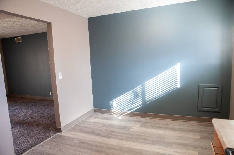 Apartment for rent at 1015 Johnstown Ave, Salina, KS 67401