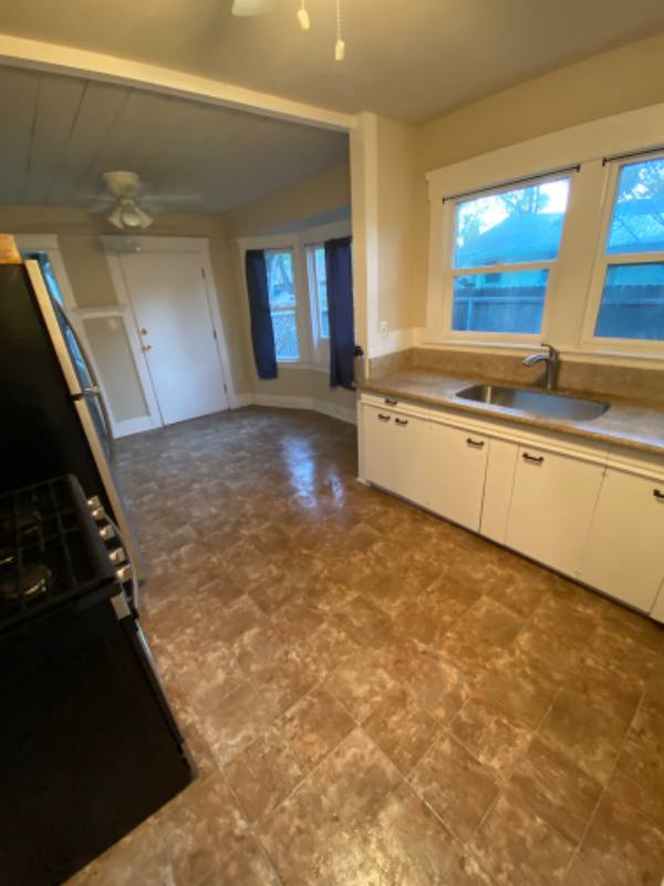 House for rent at 409 Cedar Ave, Modesto, CA 95354