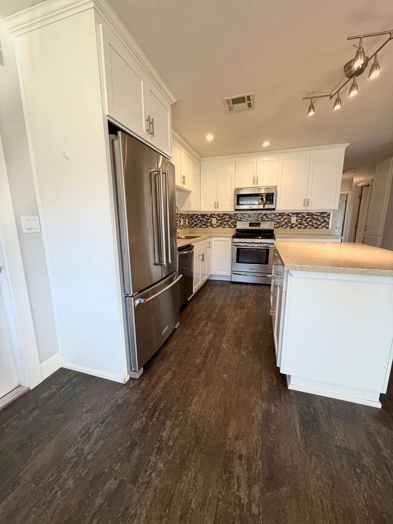 House for rent at 1984 Green Brook Lane, Paso Robles, CA 93446