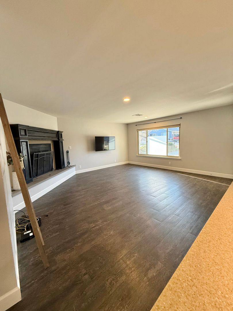 House for rent at 1984 Green Brook Lane, Paso Robles, CA 93446