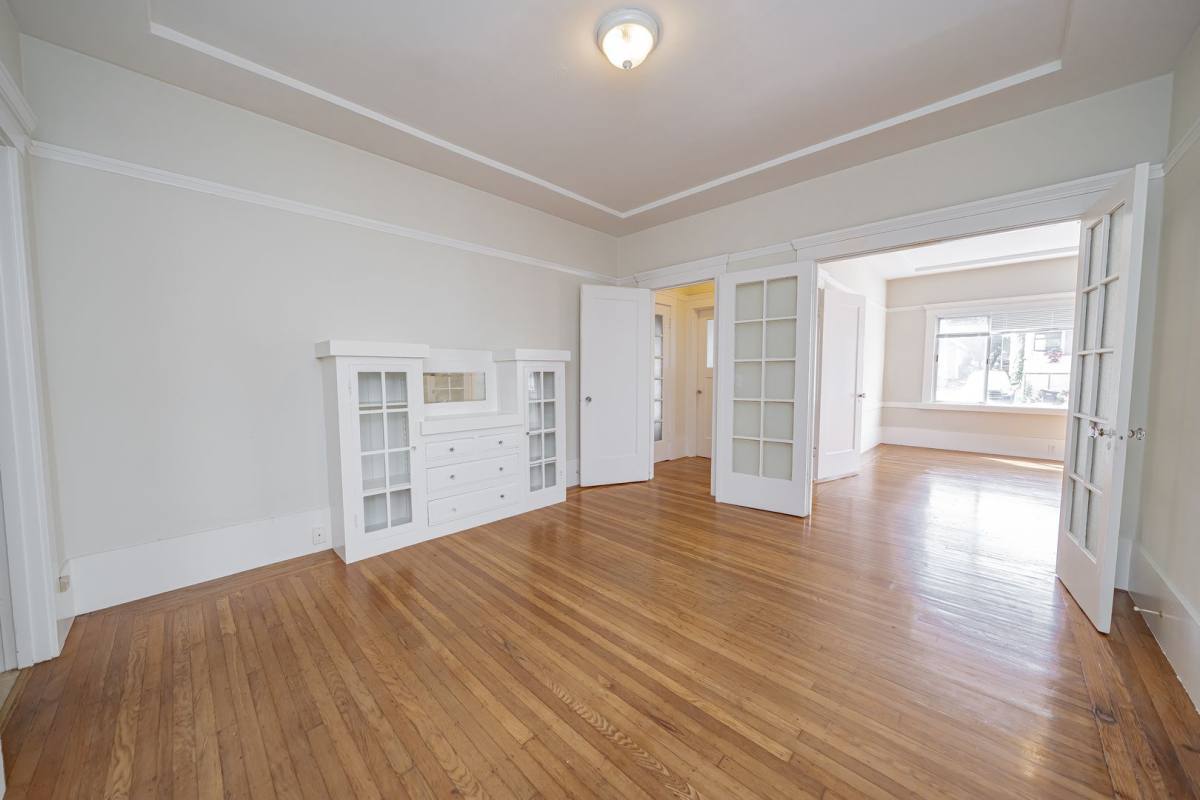 Apartment for rent at 4120 Emerald St, Oakland, CA 94609