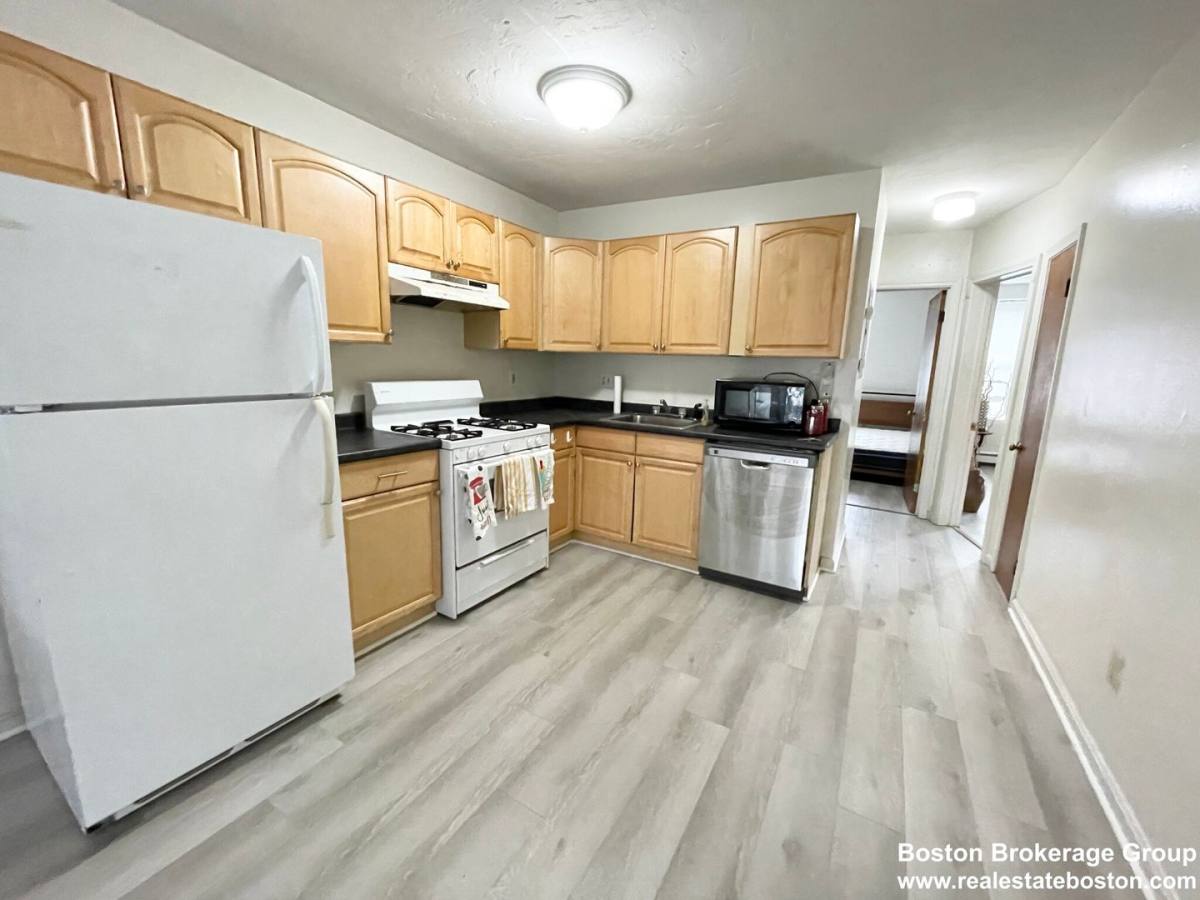 Apartment for rent at 84 Hammond St #2B, Roxbury Crossing, MA 02120