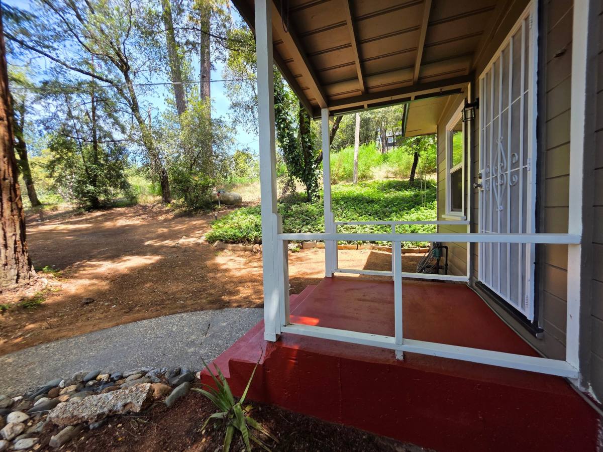 Apartment for rent at 16619 Old Stagecoach Rd, Applegate, CA 95703