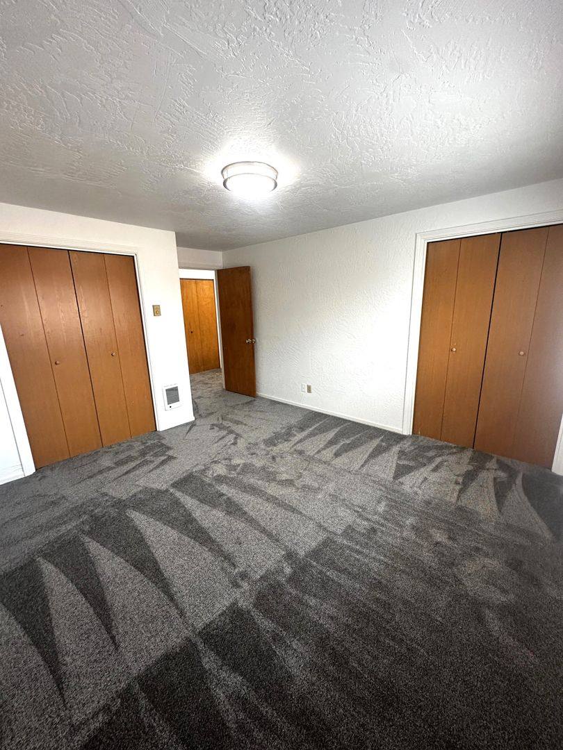 Townhouse for rent at 3682-3698 47th Ave NE, Salem, OR 97305