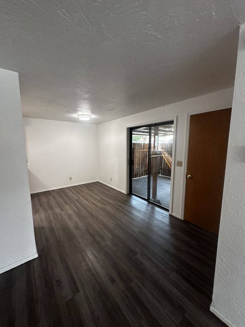 Townhouse for rent at 3682-3698 47th Ave NE, Salem, OR 97305