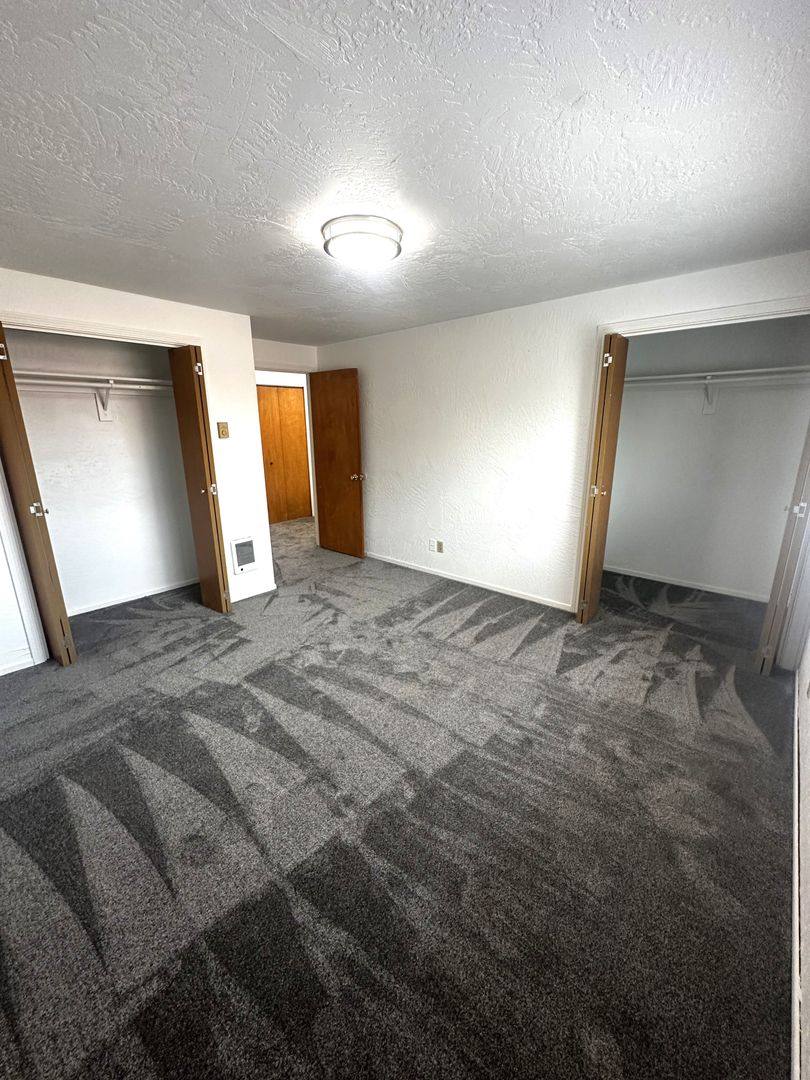 Townhouse for rent at 3682-3698 47th Ave NE, Salem, OR 97305
