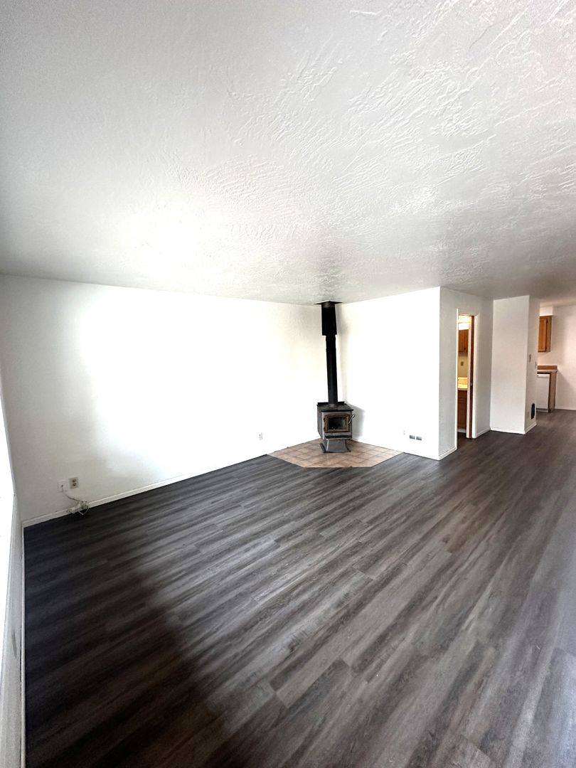 Townhouse for rent at 3682-3698 47th Ave NE, Salem, OR 97305