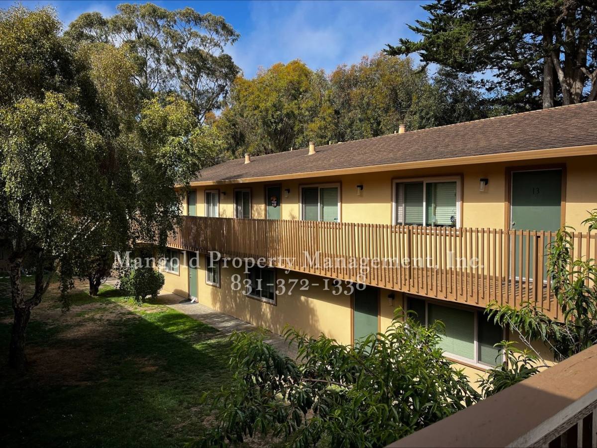 Apartment for rent at 7 Moreland Ave, Pacific Grove, CA 93950