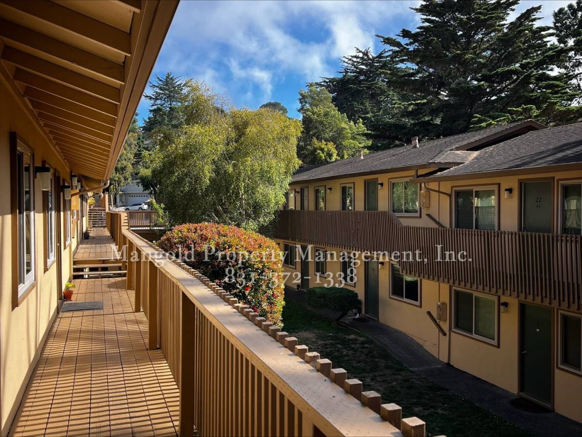 Apartment for rent at 7 Moreland Ave, Pacific Grove, CA 93950