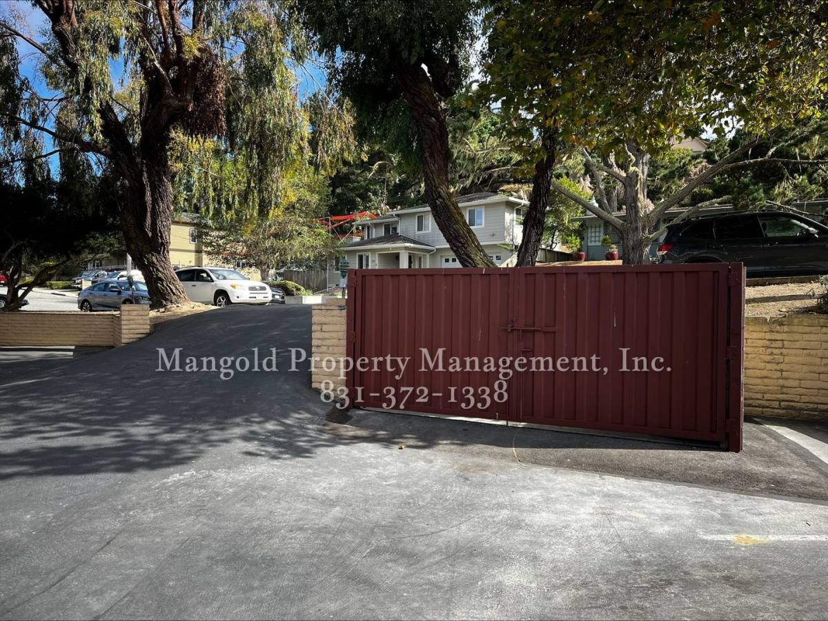 Apartment for rent at 7 Moreland Ave, Pacific Grove, CA 93950