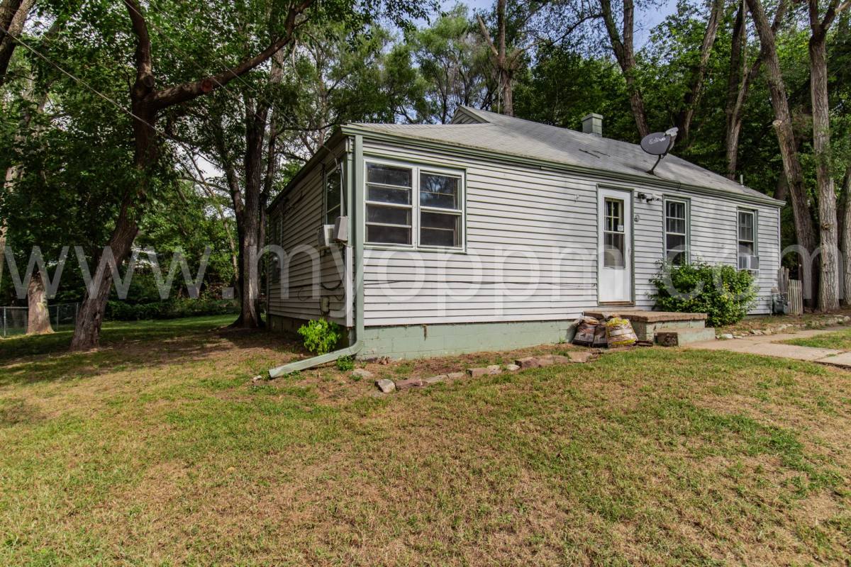 House for rent at 9 Martinview Rd, Bellevue, NE 68005