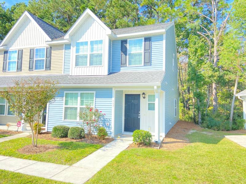 Townhouse for rent at 467 Truman Dr, Goose Creek, SC 29445