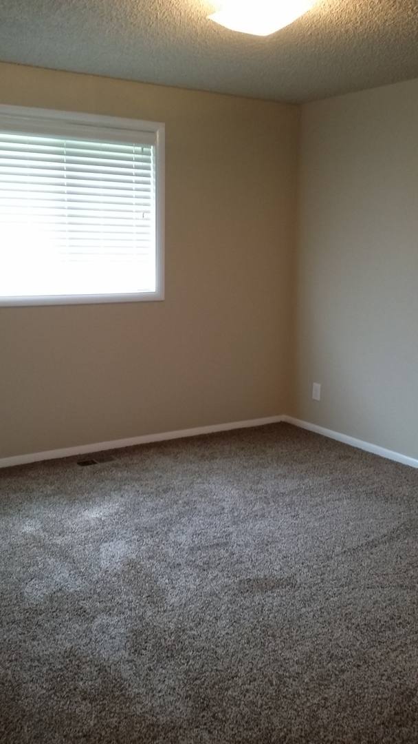 House for rent at 395 W Cranmer Dr, Meridian, ID 83646