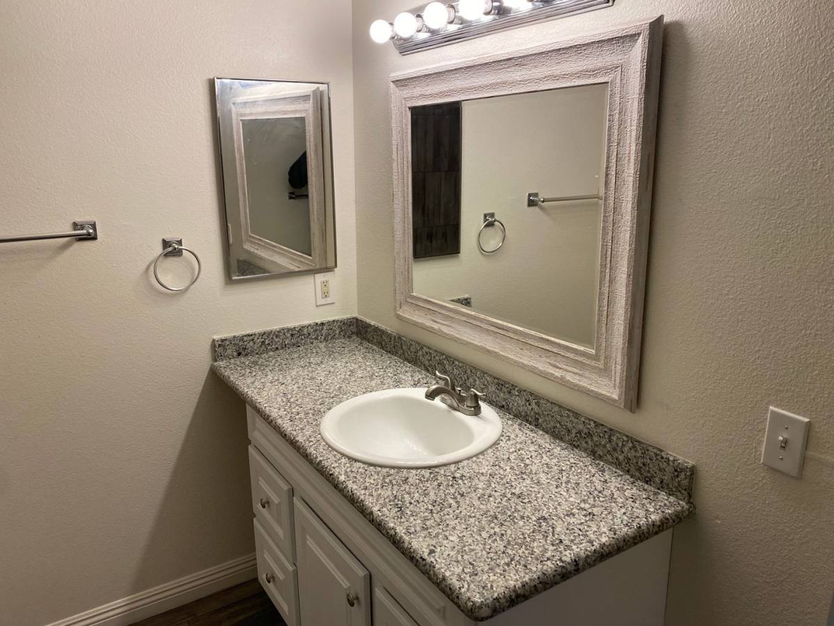 Apartment for rent at 3911 Cambridge St, Las Vegas, NV 89119