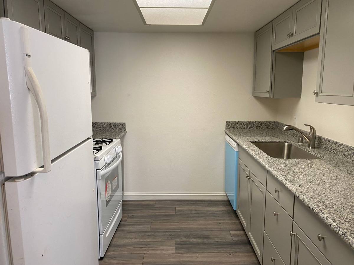 Apartment for rent at 3911 Cambridge St, Las Vegas, NV 89119