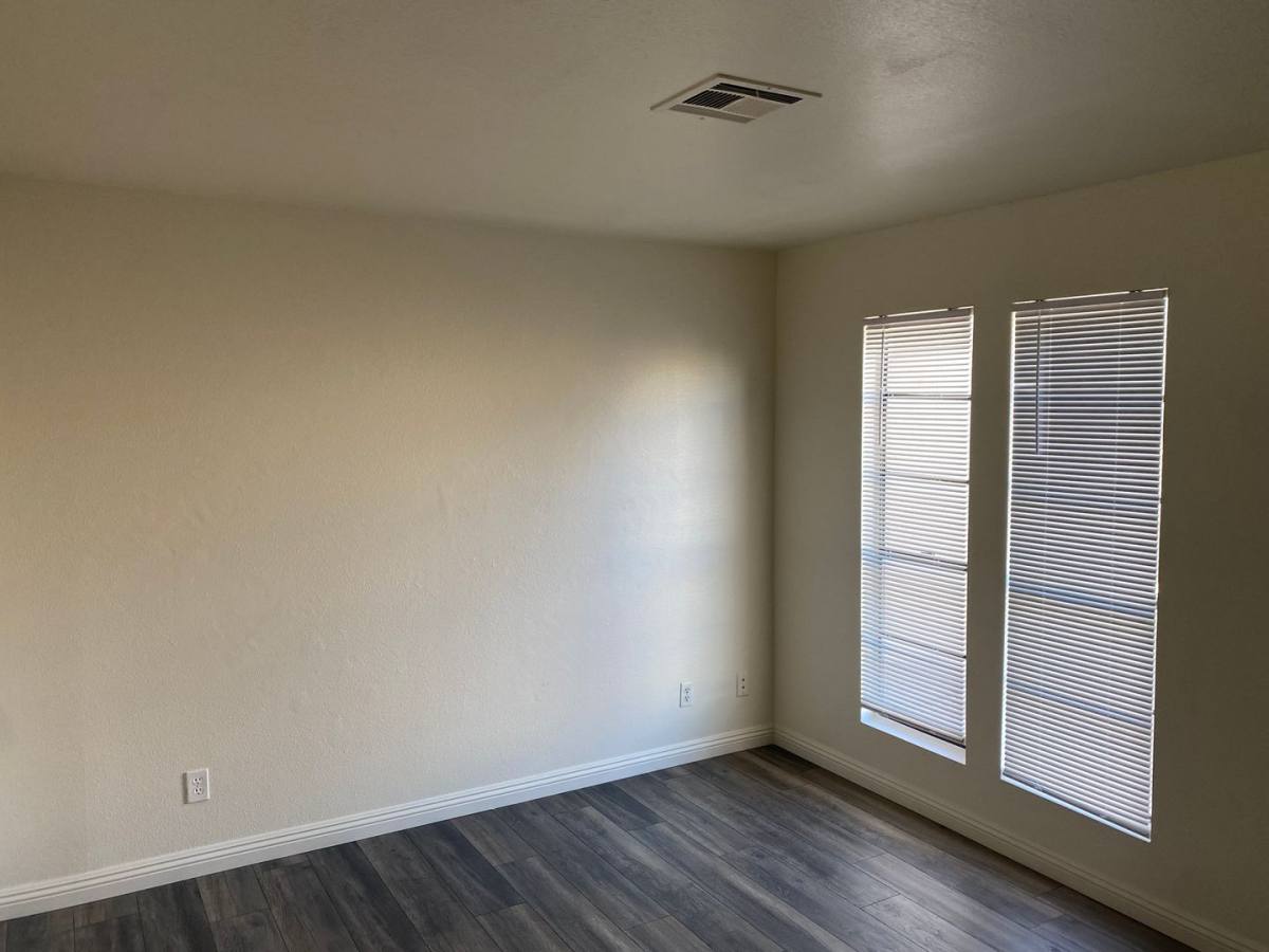 Apartment for rent at 3911 Cambridge St, Las Vegas, NV 89119