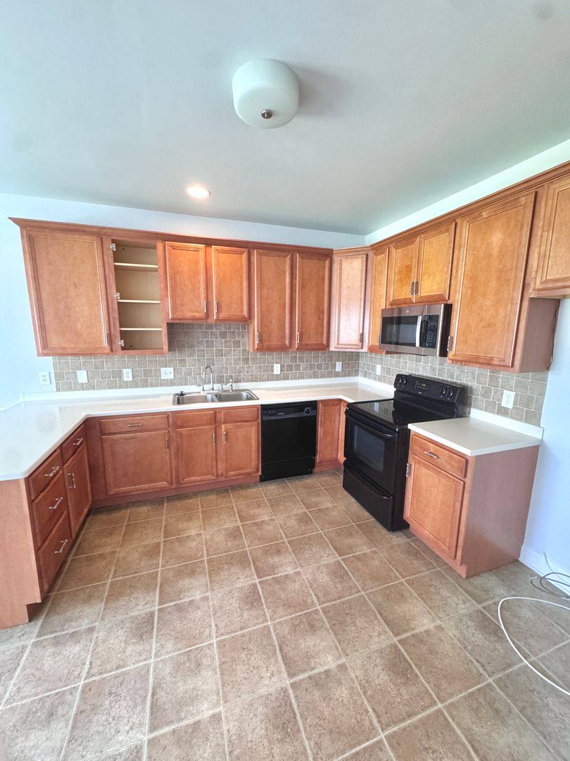 Townhouse for rent at 309 Maple Court, Alburtis, PA 18011
