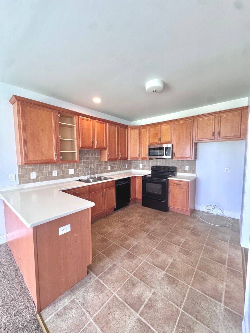 Townhouse for rent at 309 Maple Court, Alburtis, PA 18011