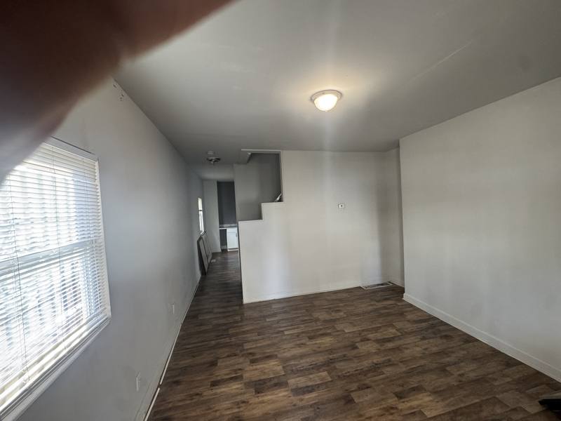Apartment for rent at 43 1 2 Rodgers Ave #4, Columbus, OH 43222