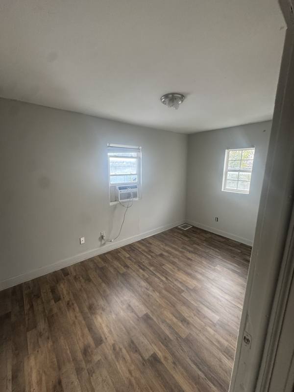 Apartment for rent at 43 1 2 Rodgers Ave #4, Columbus, OH 43222