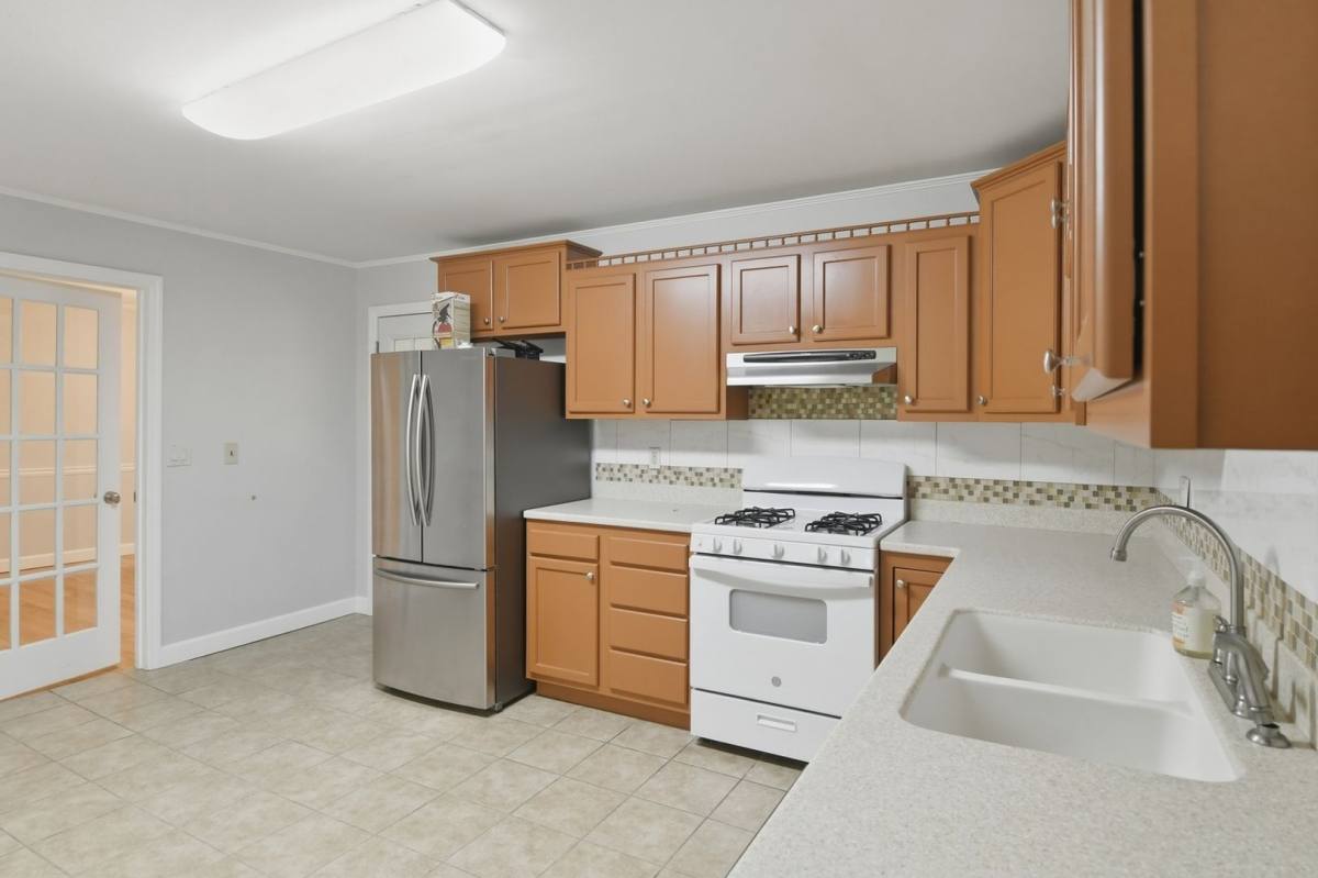 House for rent at 1306 Brockton Dr, Signal Mountain, TN 37377