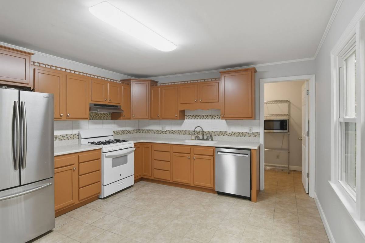 House for rent at 1306 Brockton Dr, Signal Mountain, TN 37377