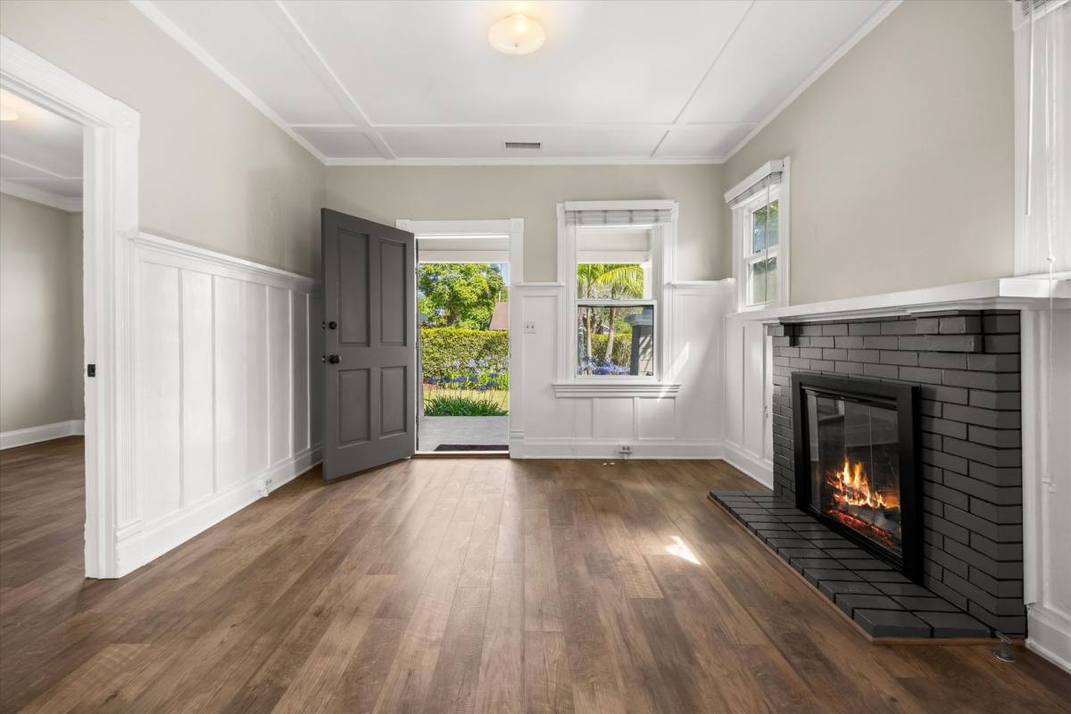 Apartment for rent at 320 - 322 W Sola St, Santa Barbara, CA 93101