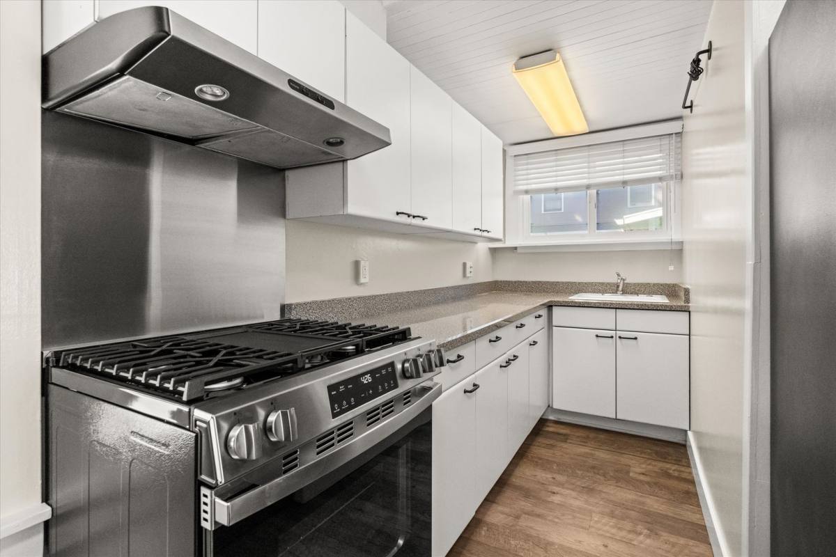 Apartment for rent at 320 - 322 W Sola St, Santa Barbara, CA 93101