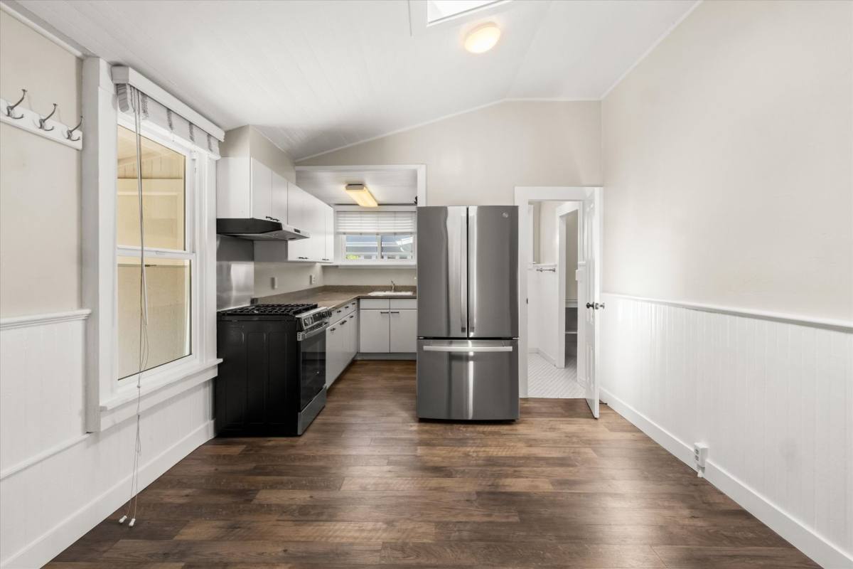 Apartment for rent at 320 - 322 W Sola St, Santa Barbara, CA 93101