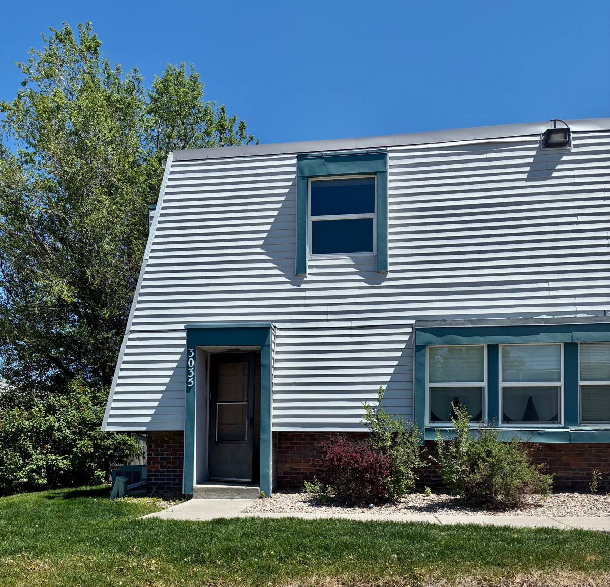 Townhouse for rent at 3035 E Fountain Blvd, Colorado Springs, CO 80910