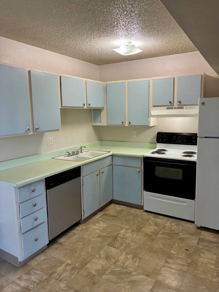 Townhouse for rent at 3035 E Fountain Blvd, Colorado Springs, CO 80910