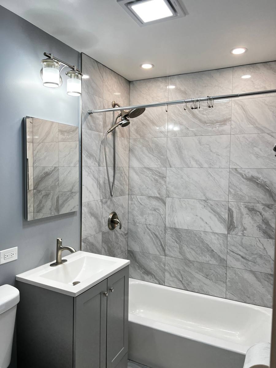 Apartment for rent at 336 Short St #1, Lemont, IL 60439