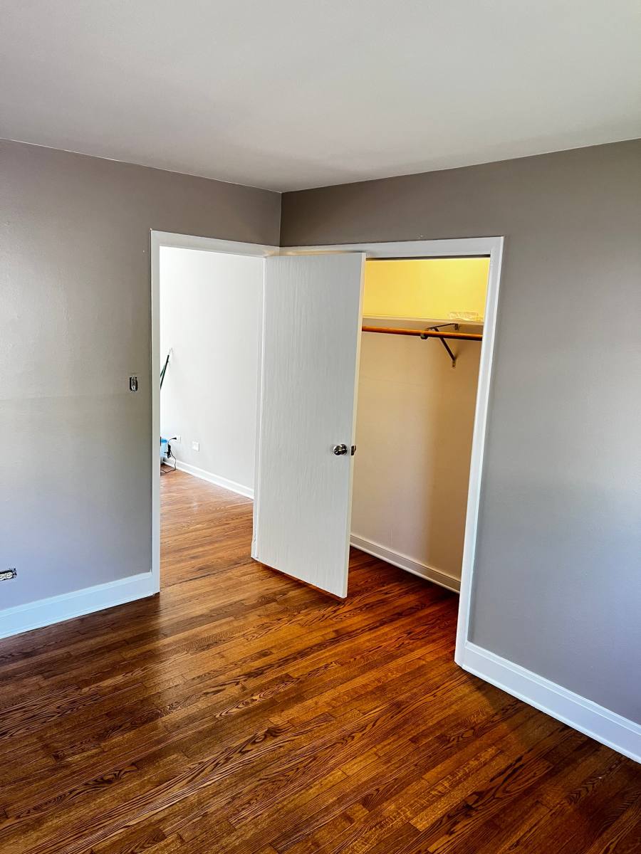Apartment for rent at 336 Short St #1, Lemont, IL 60439