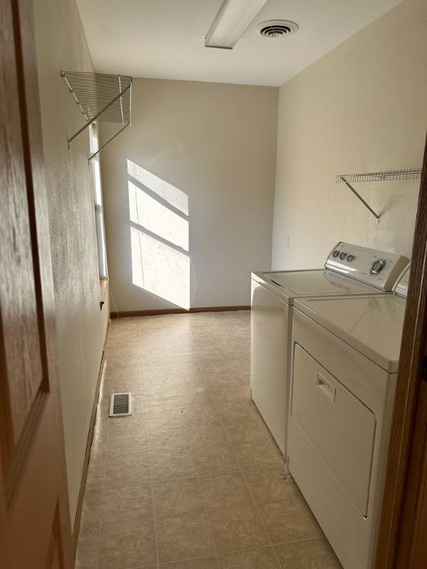 Townhouse for rent at 6530 Brint Rd #8, Sylvania, OH 43560